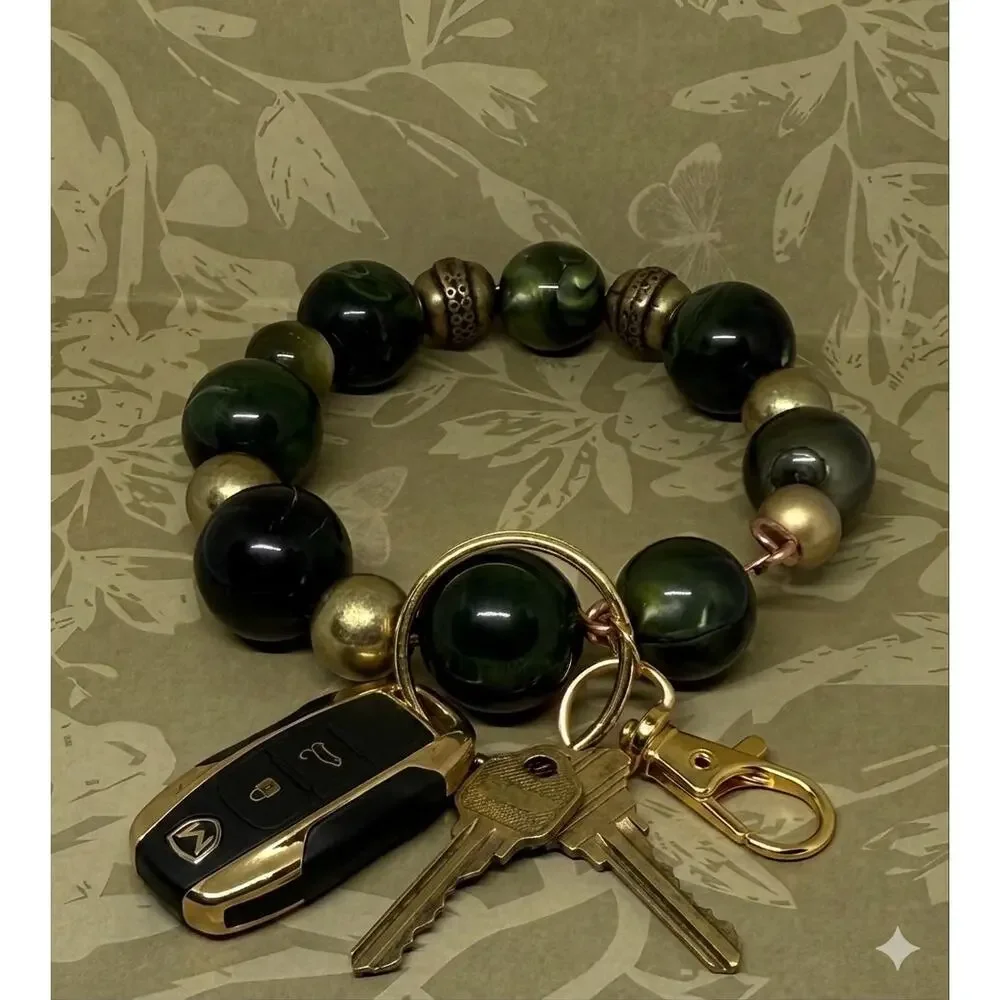 🧚🏻‍♀️ Handmade Green Chatoyant Beaded Key Ring Bracelet Gold Boho Luxe
